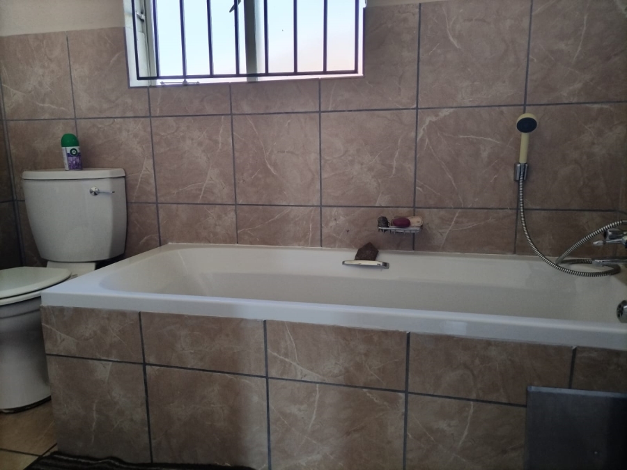 3 Bedroom Property for Sale in Waterkloof North West